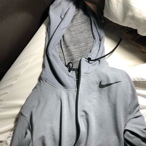 Nike thermal (light ) insulated hoodie - sz Lg